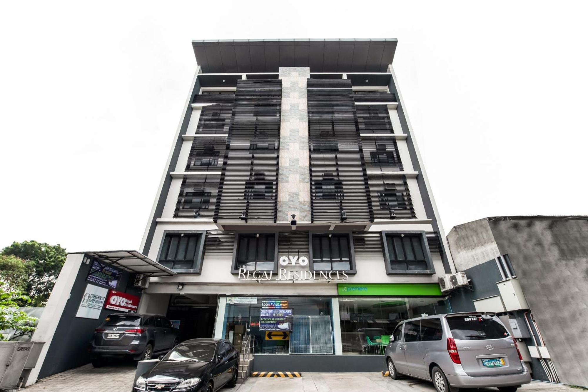 Oyo 136 Regal Residences Quezon City Extérieur photo